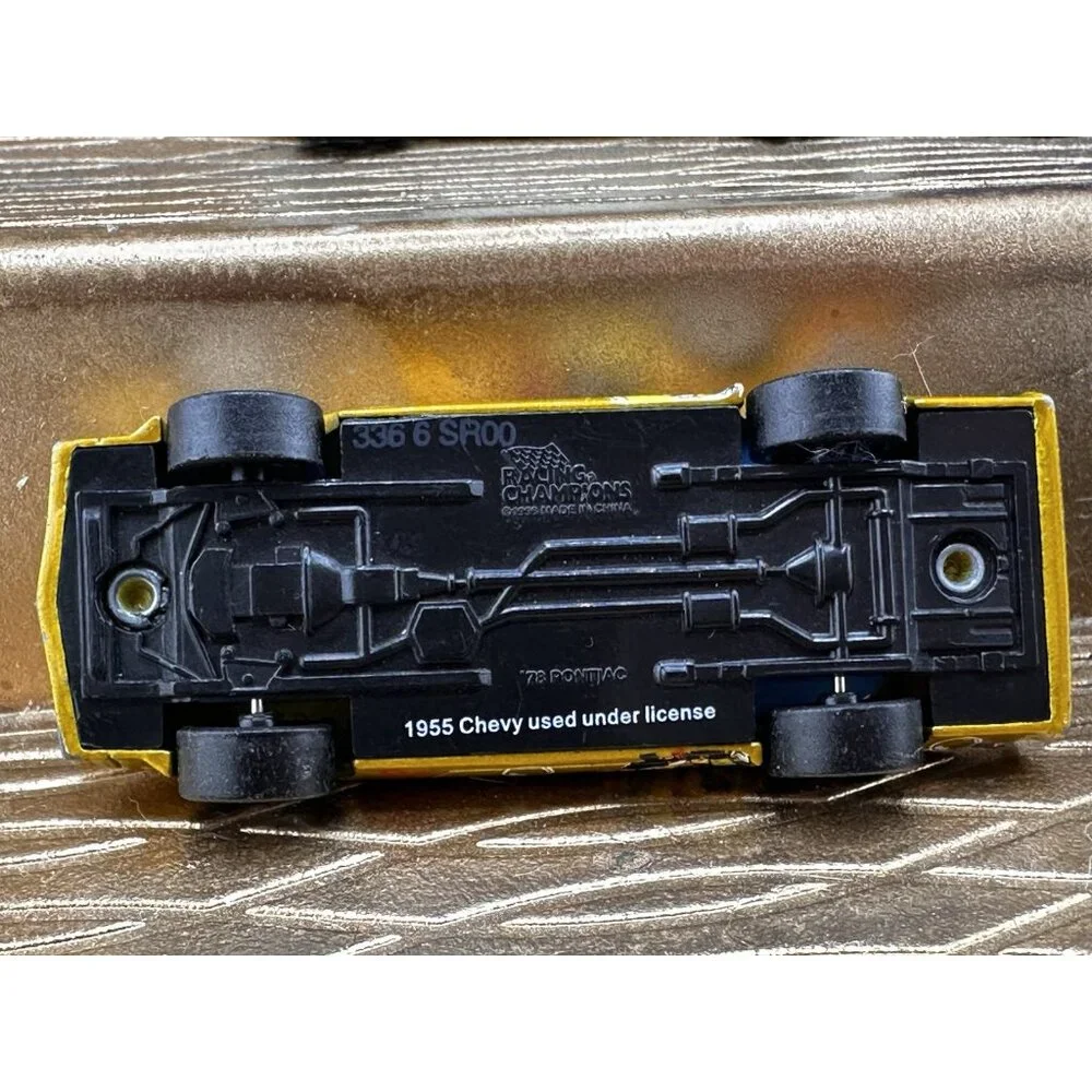 Racing‎ Champions SpongeBob SquarePants Nickelodeon Matchbox Lot 4 Diecast Cars